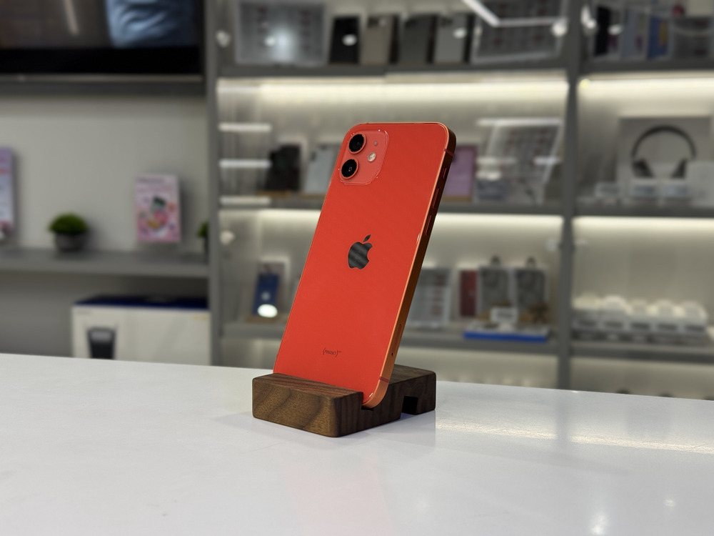 iPhone 12 256 Red